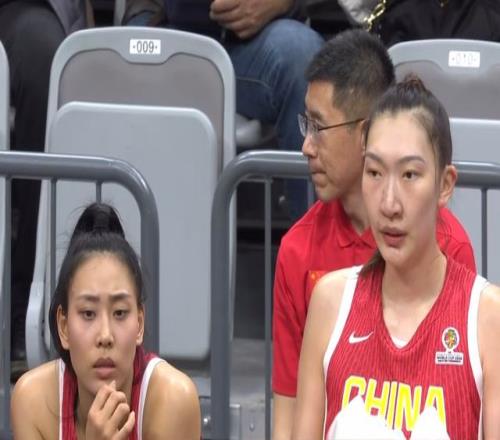 奥斯卡助力,巴尔加斯,海港,B体育官方,B体育在线官网,B体育线上,B体育APP