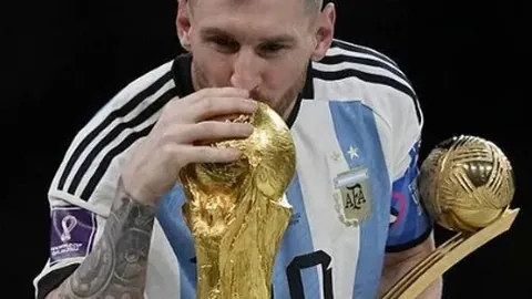 穆西亞拉評拜仁：現階段定位恰到好處，金球獎機會更加可期